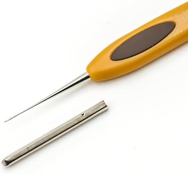 Clover Soft Touch Steel Crochet Hooks, No. 14/0.50mm (1027)