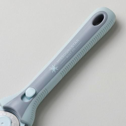 Missouri Star Rotary Cutter, 28mm Blade, Rolling Cutter Tool for Quilt