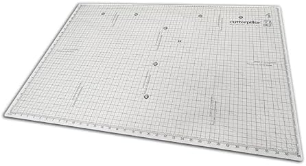 Cutterpillar Flip & Fold | Self-Healing Cutting Mat | 9" x 12" to 24"