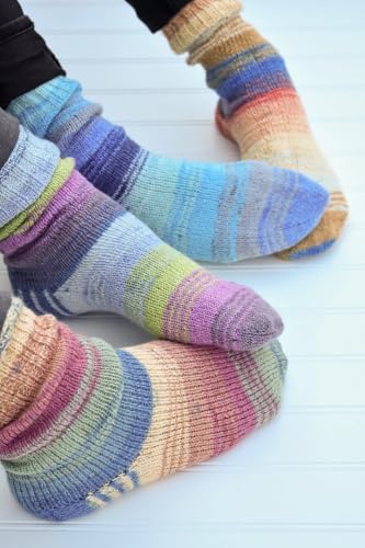 Universal Yarn, Bamboo Pop Sock – 55% Bamboo, 37% Cotton, 8%