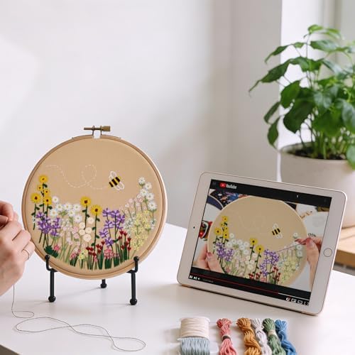 Flowers Embroidery Kits for Beginners, 2 Hoops