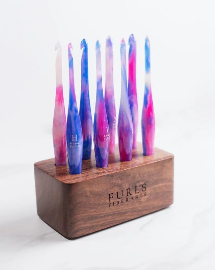 Furls Crochet Hook, Limited Edition Cotton Candy Swirl Streamline