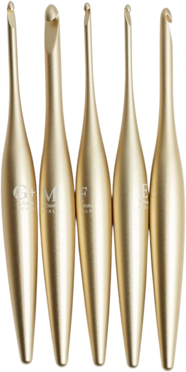Furls Crochet Hook, Gold Streamline Metal Matte Finish & Polished