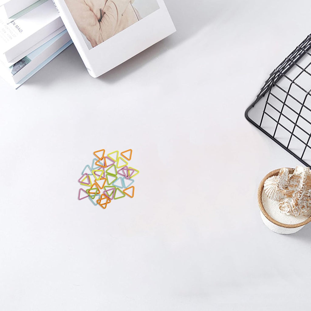 30Pcs Triangle Metal Stitch Markers for Crochet Beginners