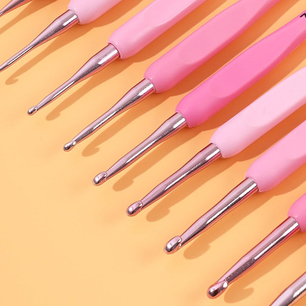 8Pcs Ergonomic Crochet Hook with Storage Case and Knitting Accessories