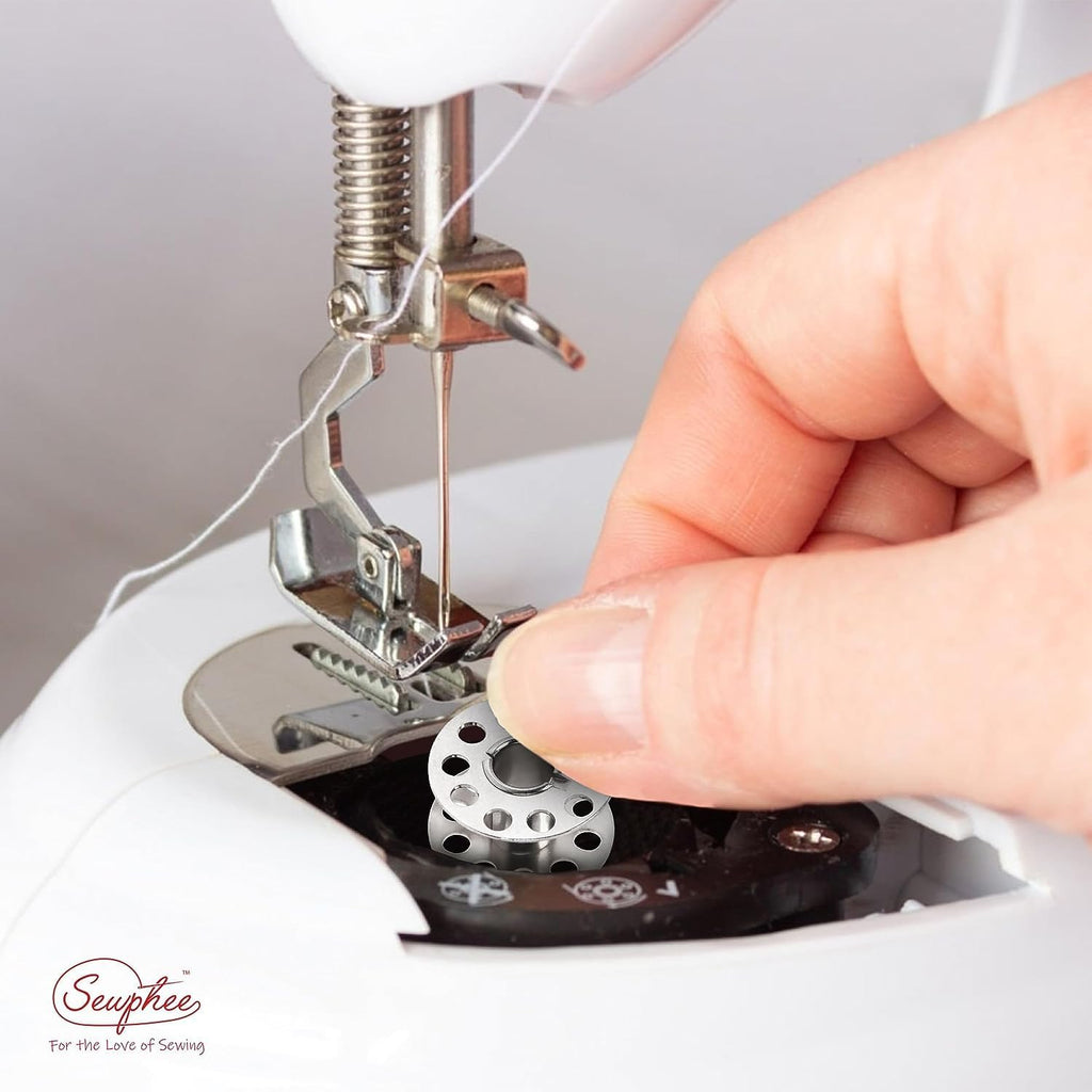 AMORNPHAN- 2 PCS Bobbin Case with 15 PCS Sewing Machine Metal Bobbins