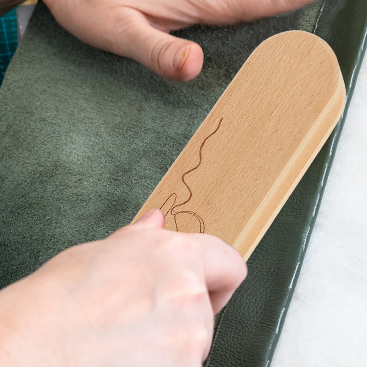 Handheld Wooden Quilter Block for Pressing Fabric Seams