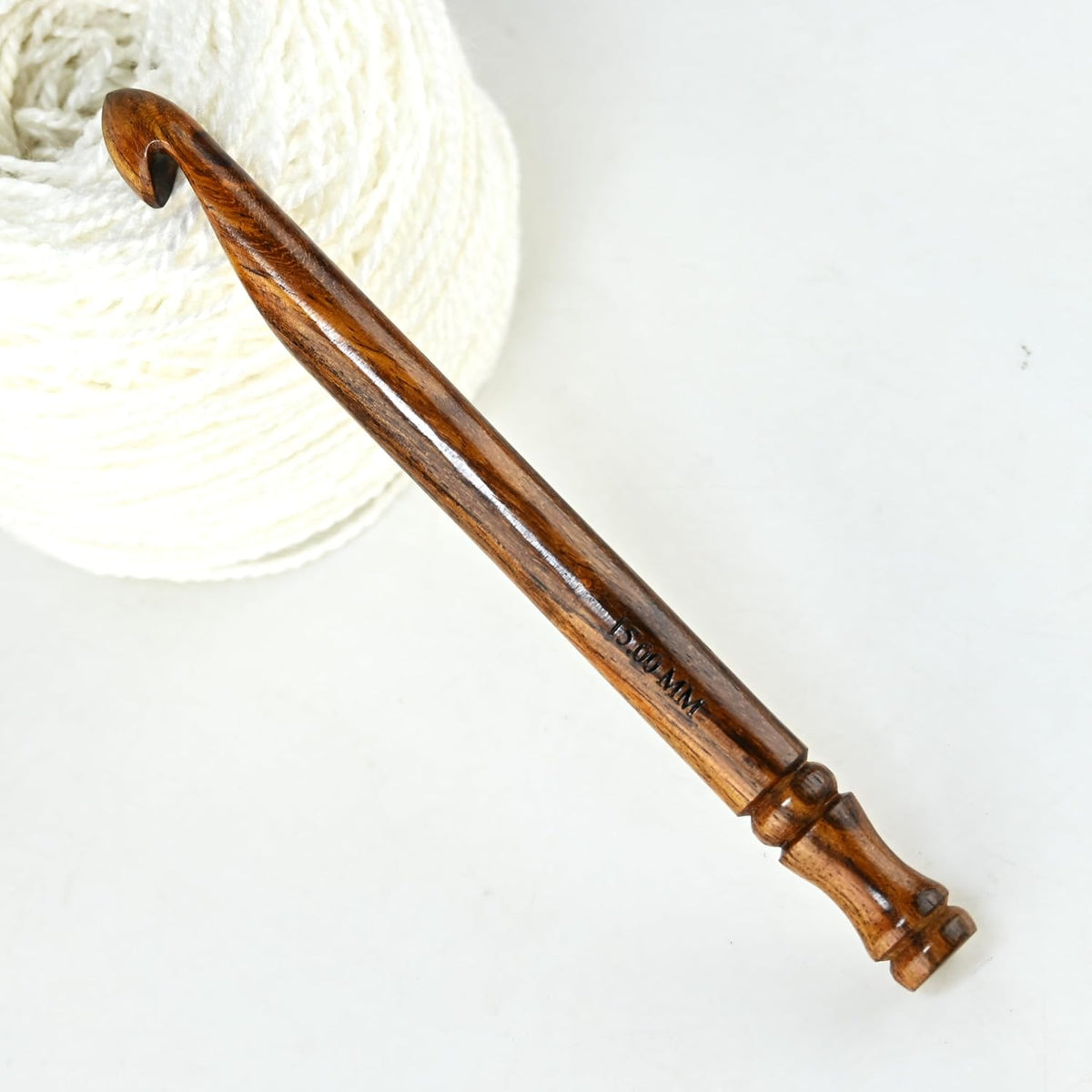 Wooden Jumbo Crochet Hook Set (15mm, 20mm, 25mm, 30mm) – Ergonomic
