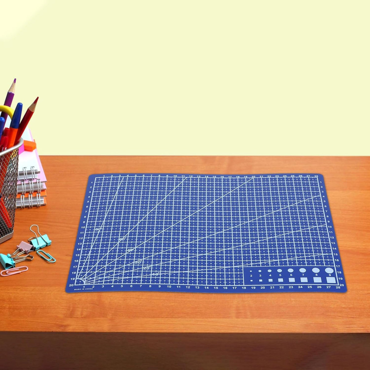 A4 Double-sided Craft Cutting Mat with Grid, Self-healing Surface