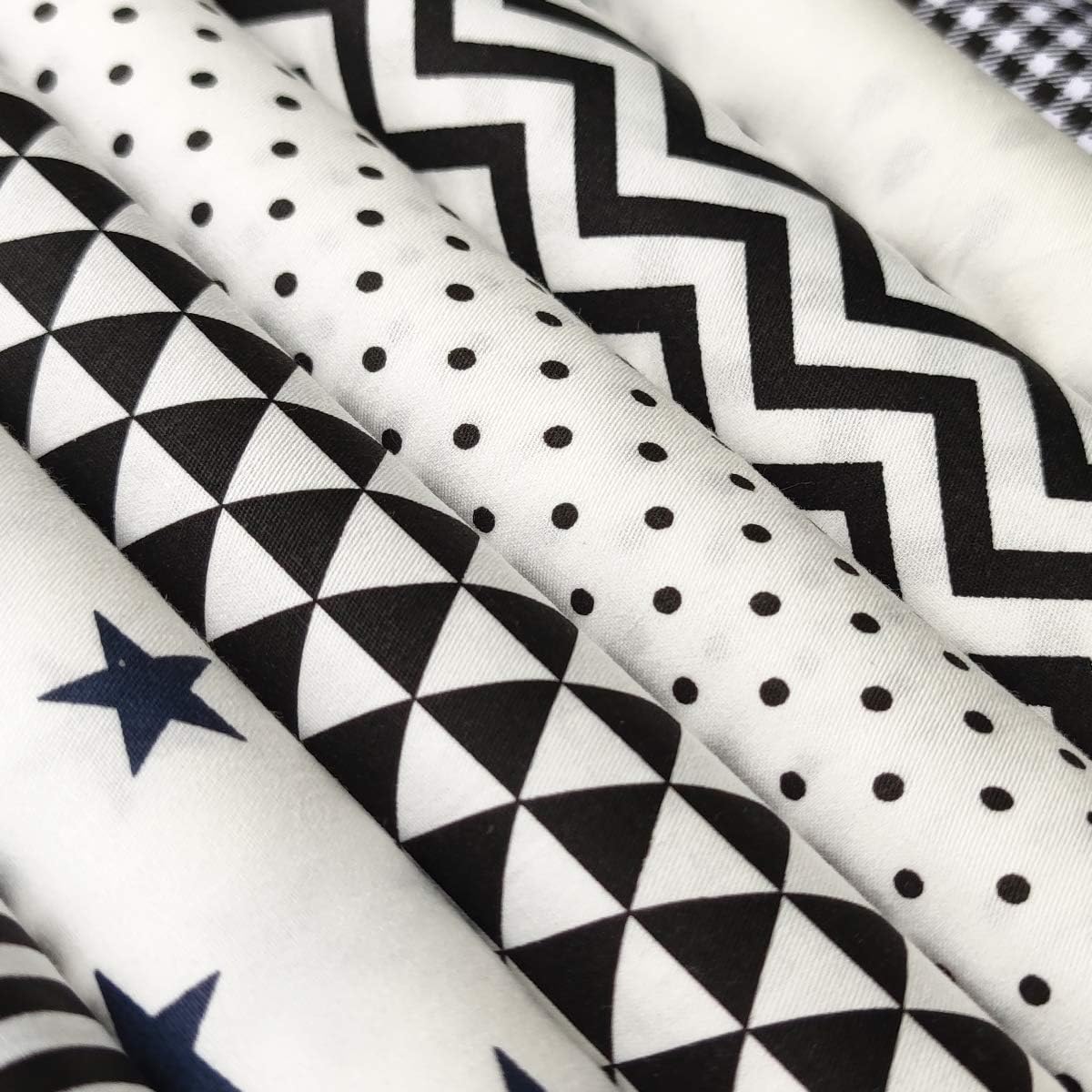 7pcs Quilting Fabric 18" x 22" 100% Cotton Craft Fabric Bundle Squares