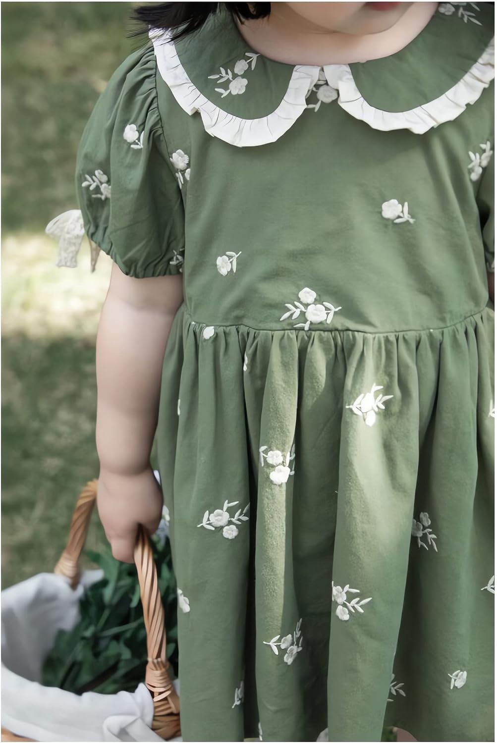 CraftDesignL Green Floral Linen Fabric - Embroidered Daisy Quilting