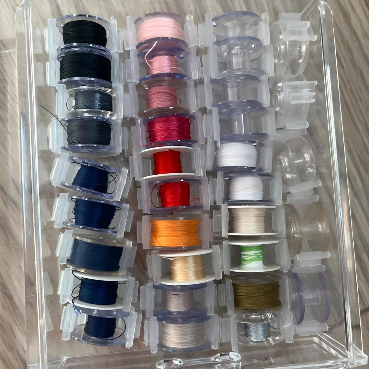 Joyangy 80-Pack Bobbin Clips, Plastic Thread Holder for Embroidery