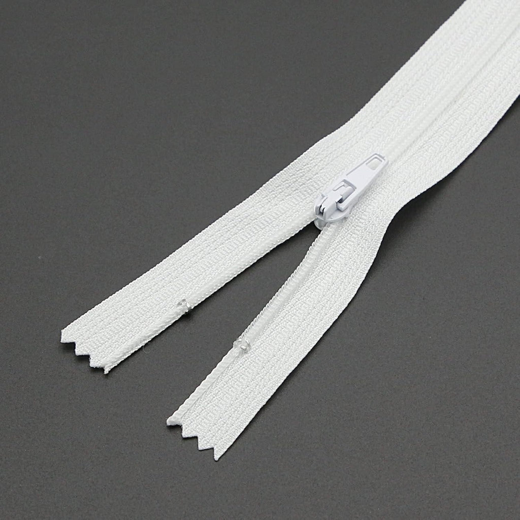 YIGUANXIN 20 PCS #3 22 Inch White Nylon Coil Zippers for Sewing