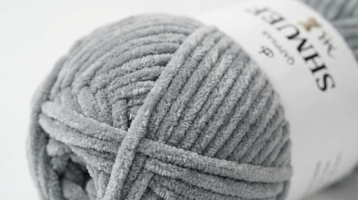 SHMUEF Chenille Yarn 2-Pack – Ultra Soft Velvet Yarn, Super Bulky