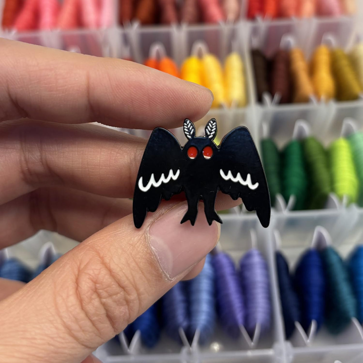 Needle Minder for Keeping Sewing & Embroidery Needles – Magnetic