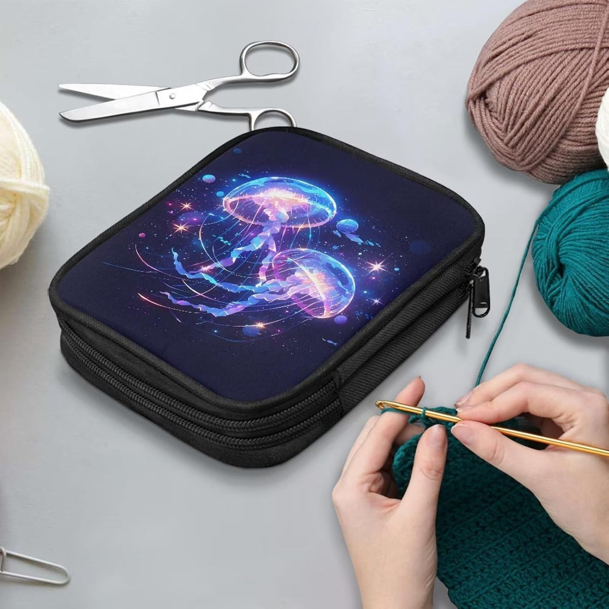 Xsehusvy Jellyfish Crochet Hook Case Empty Square Travel Storage Bags