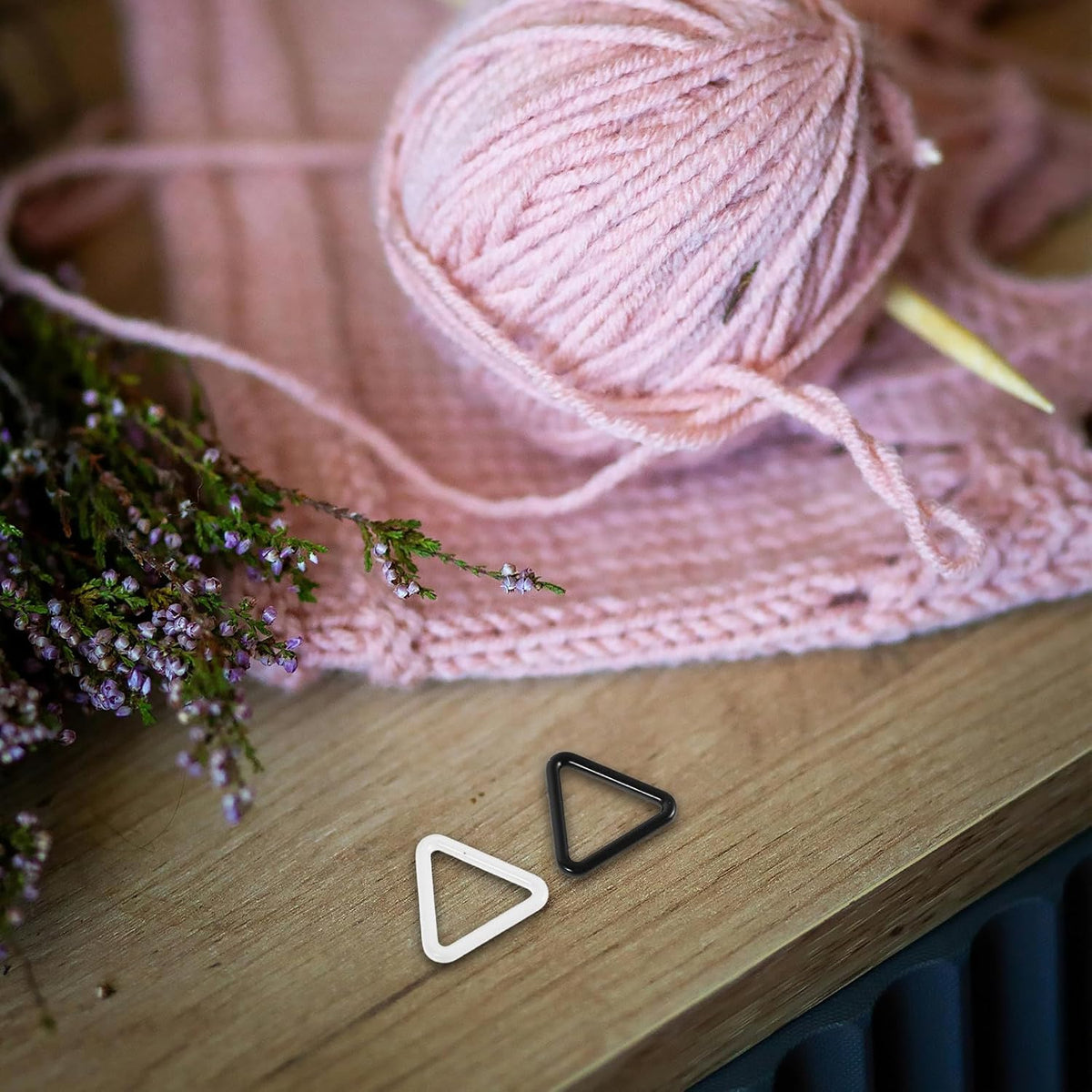 Triangle Metal Stitch Markers 30pcs for Knitters and Crochet