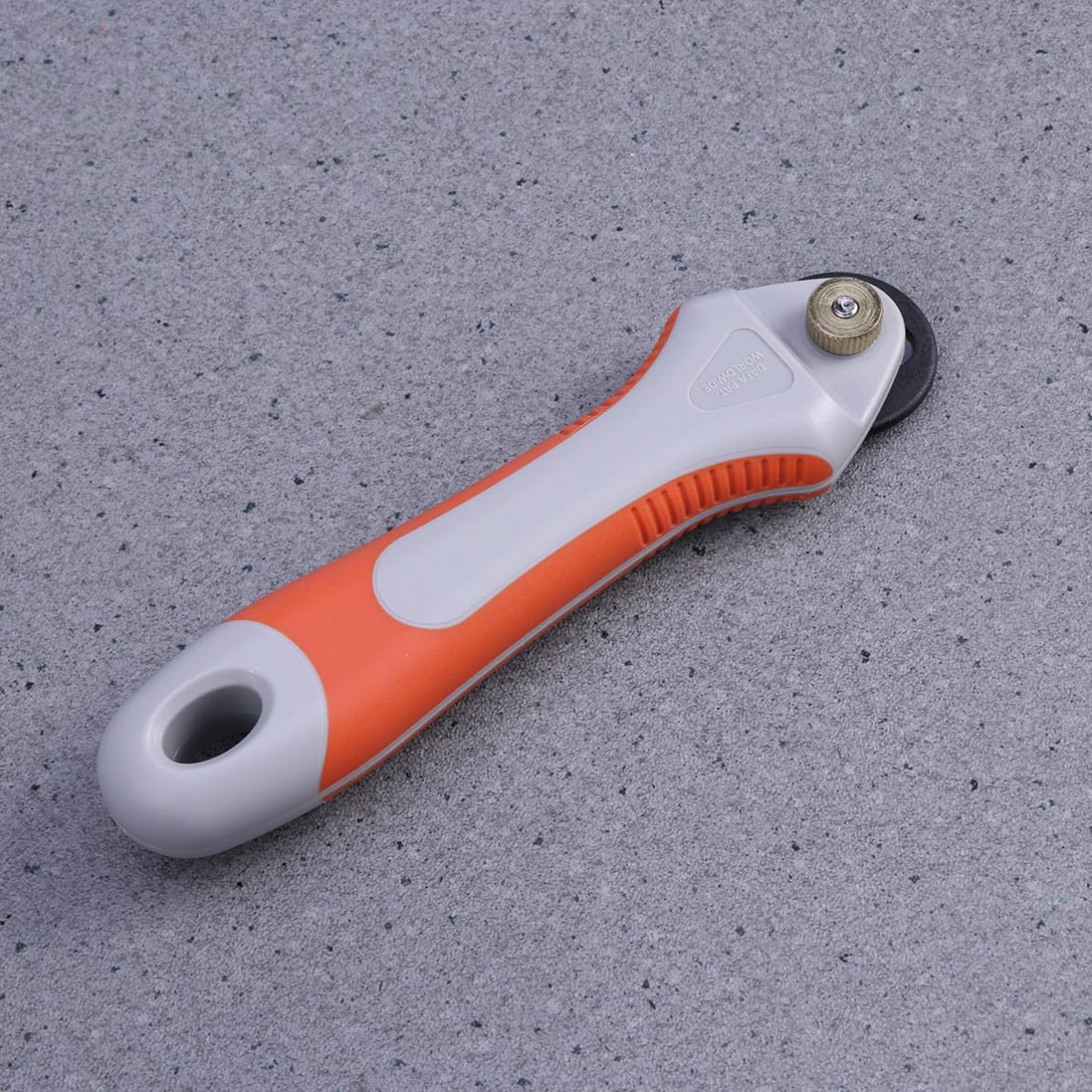 28mm Rotary Cutter with Cushion Grip for Quilting and Sewing