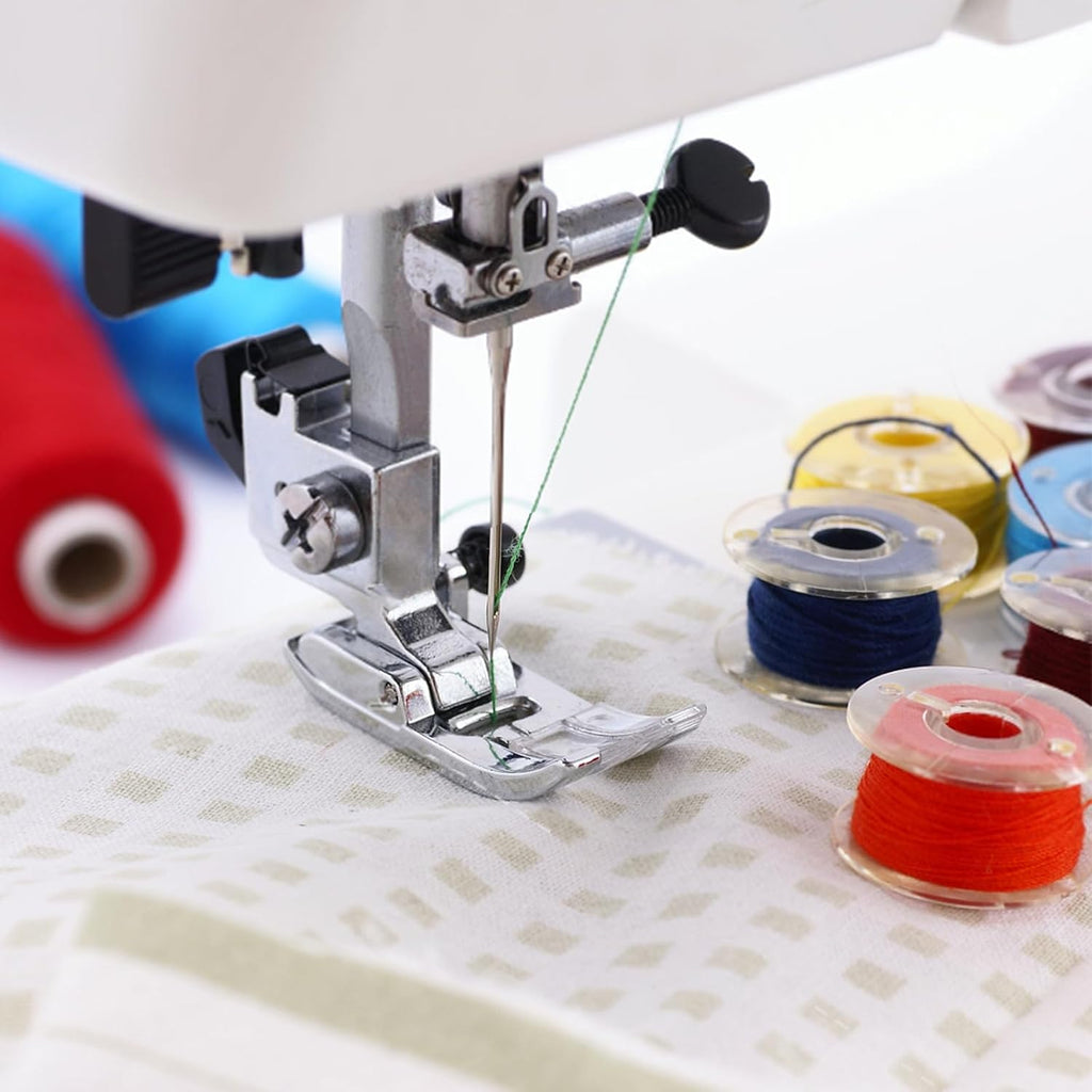Plastic Thread Bobbin Organizer Case with 25 Compartments