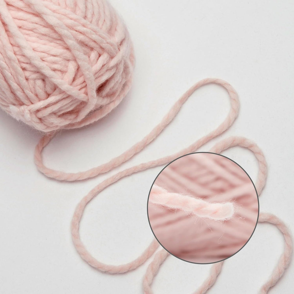 NICEEC 3 Skeins Bulky Acrylic Yarn 360 yds/16oz - Light Pink