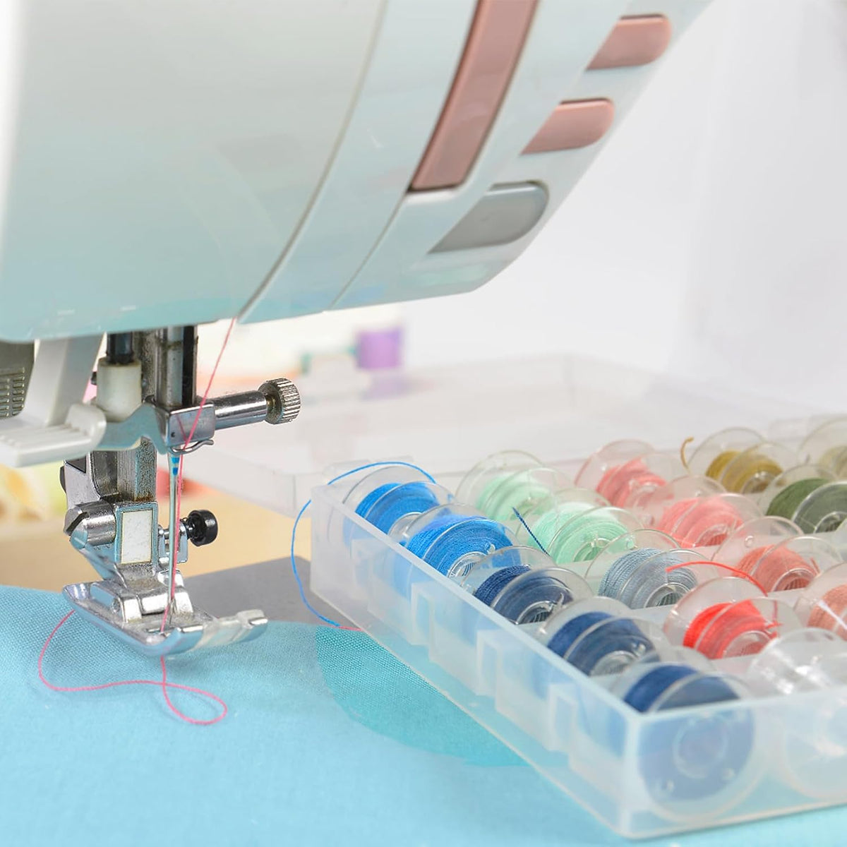 Plastic Thread Bobbin Organizer Case with 25 Compartments