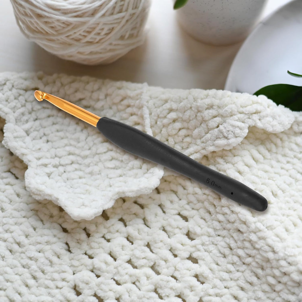 Black Crochet Hooks Set for Winter Knitting Classes, 9 Size