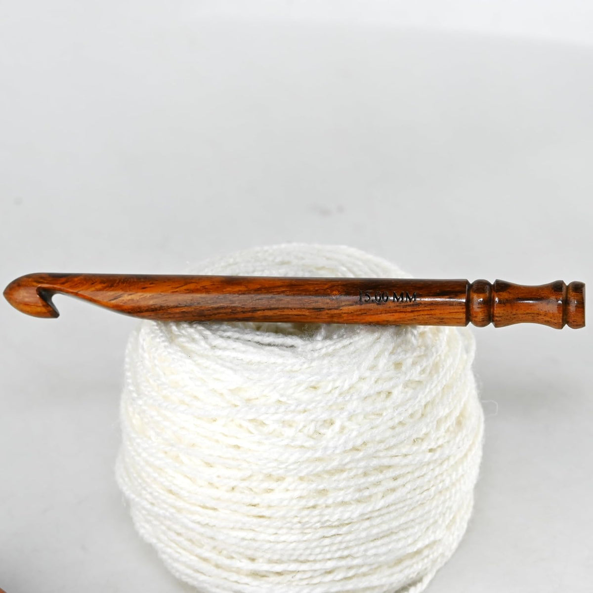 Wooden Jumbo Crochet Hook Set (15mm, 20mm, 25mm, 30mm) – Ergonomic