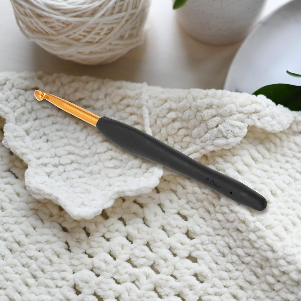 Yarn Craft Crochet Hooks for Beginners 9 Piece Set Winter Season