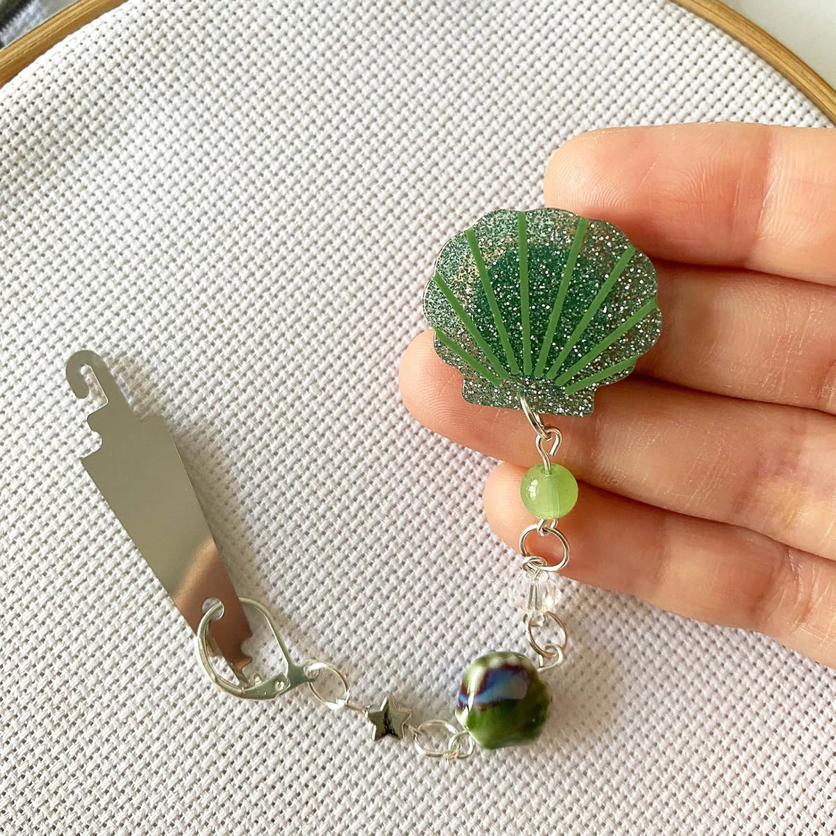Green Seashell Needle Minder for Cross Stitch, Magnetic Needle Keeper