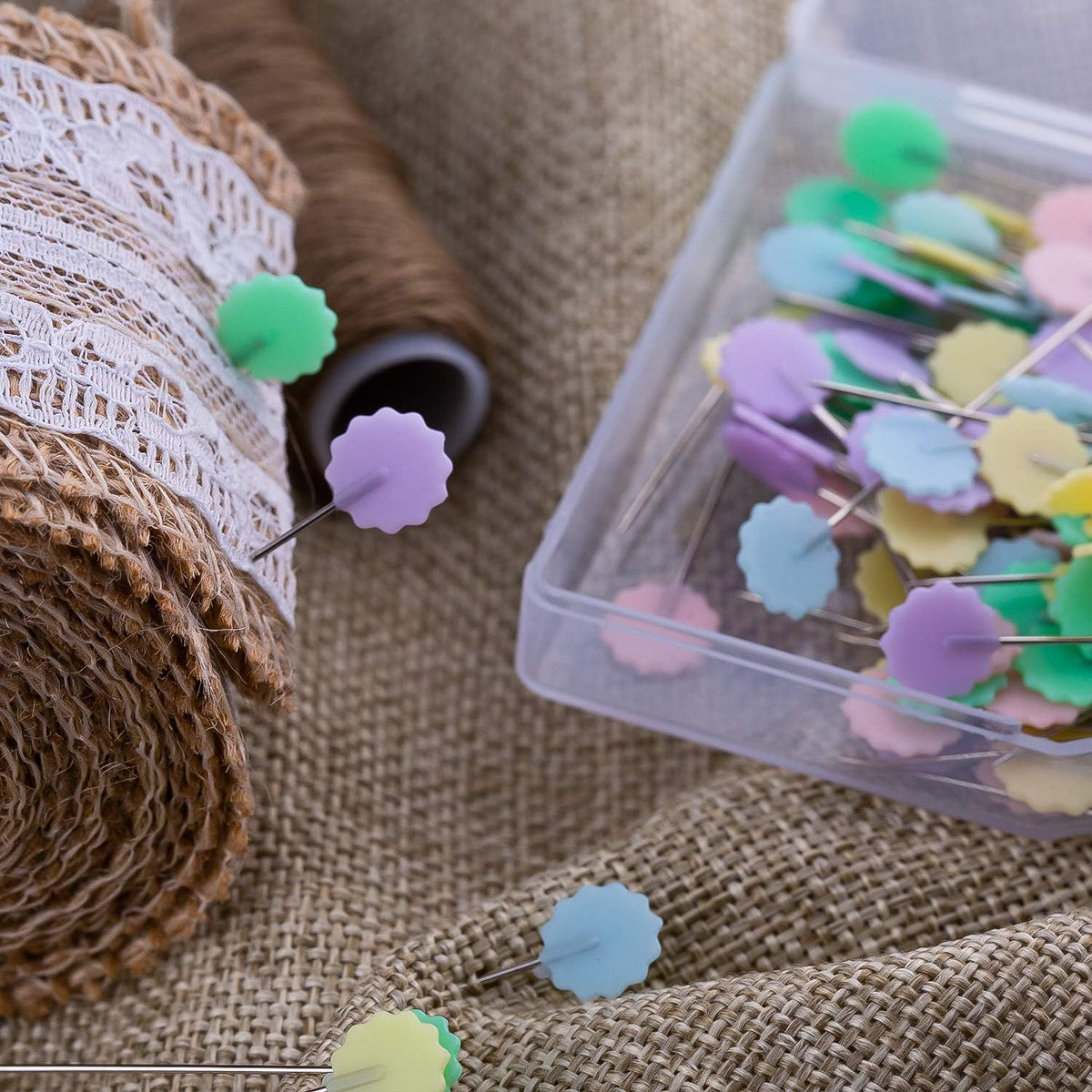 Luter 200pcs Flat Flower Head Pins with a Storage Box Quilting Pins