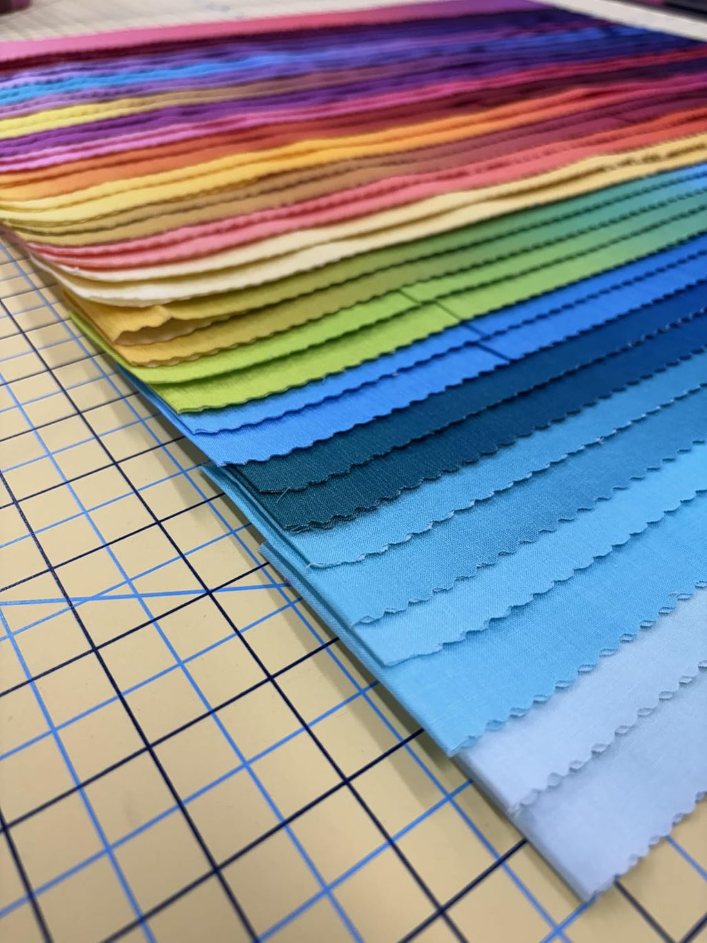 Maywood Studio Gelato Pairs Jelly Roll, 40 Strips, 2.5 Inch Ombre