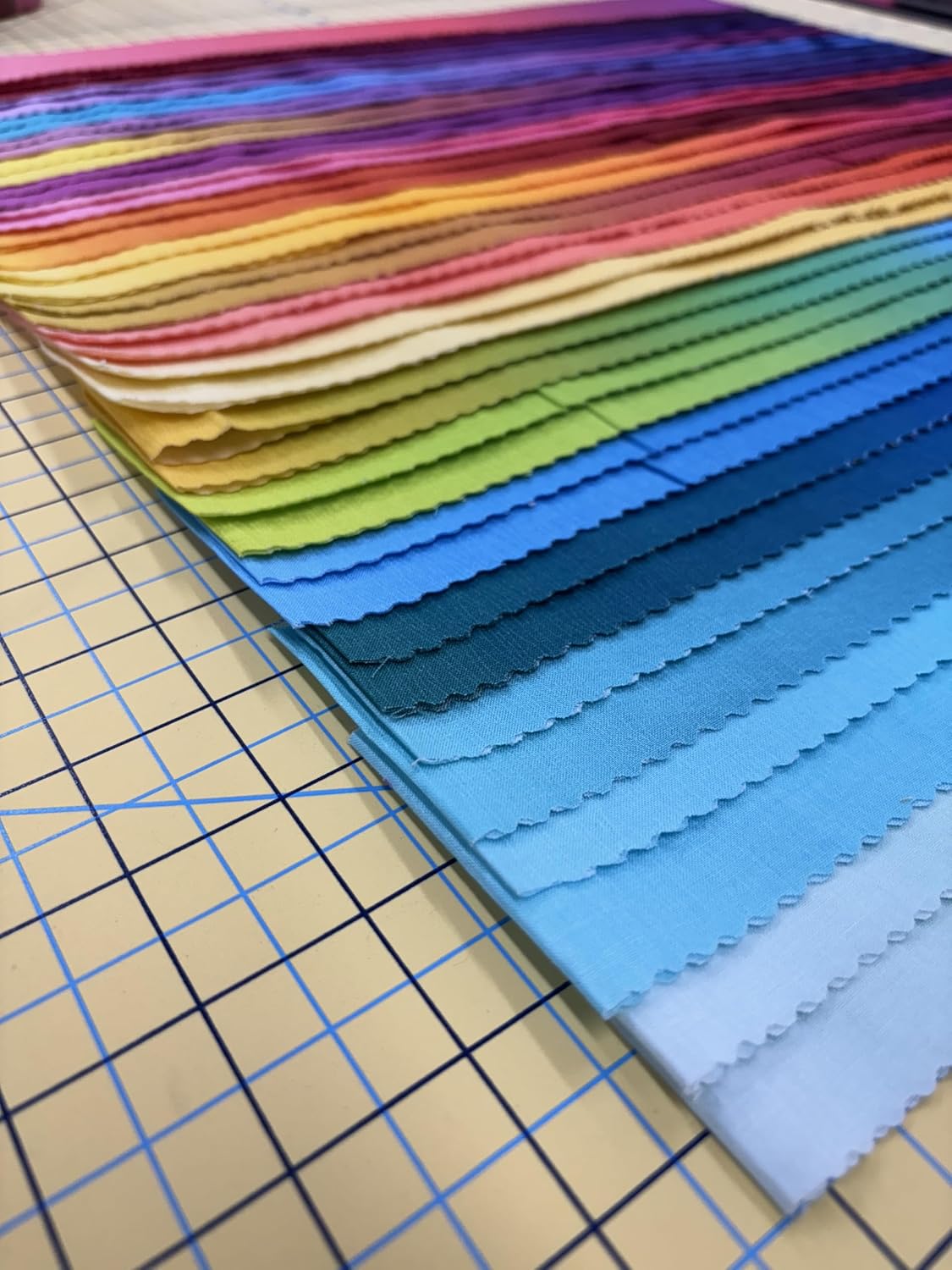 Maywood Studio Gelato Pairs Jelly Roll, 40 Strips, 2.5 Inch Ombre