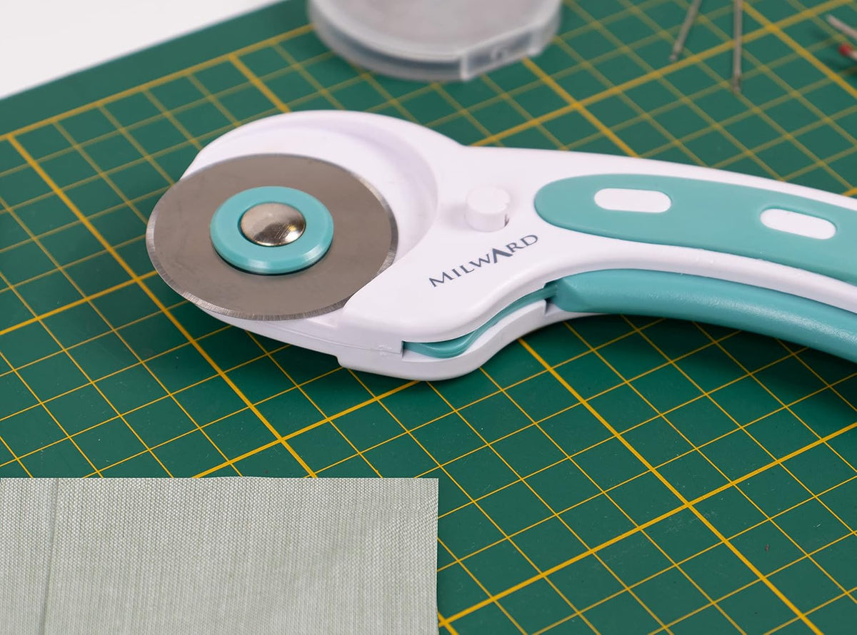 Milward 45 mm Rotary Cutter for Fabric - Fabric Cutter with 5