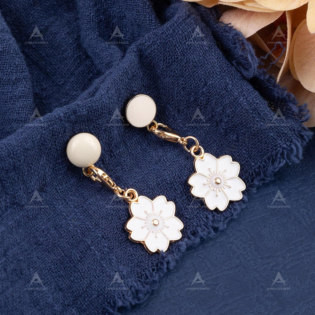 ANNASAMDO, 50 Pack Flower Crochet Stitch Markers Cherry Blossom Charms