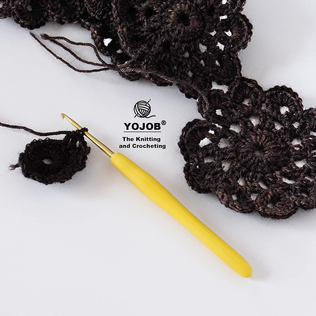YOJOB 2-Pack Size B / 2mm, C / 2.5mm Crochet Hooks, Ergonomic Crochet