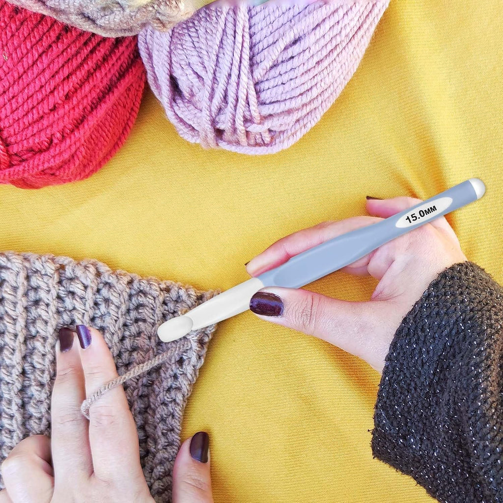 15mm Large Size Crochet with Ergonomiv Handle, Long Rubber Handle