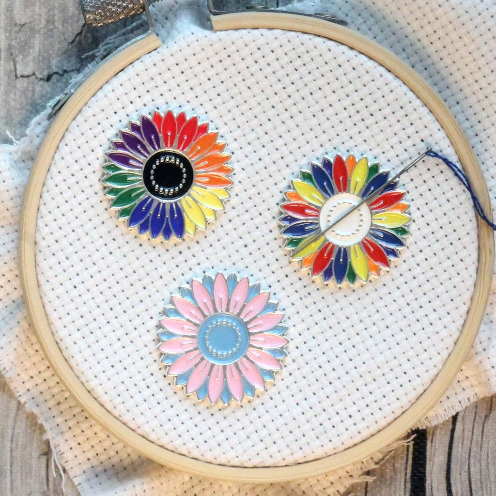 Rainbow Daisy with Black Center Magnetic Enamel Needle Minder