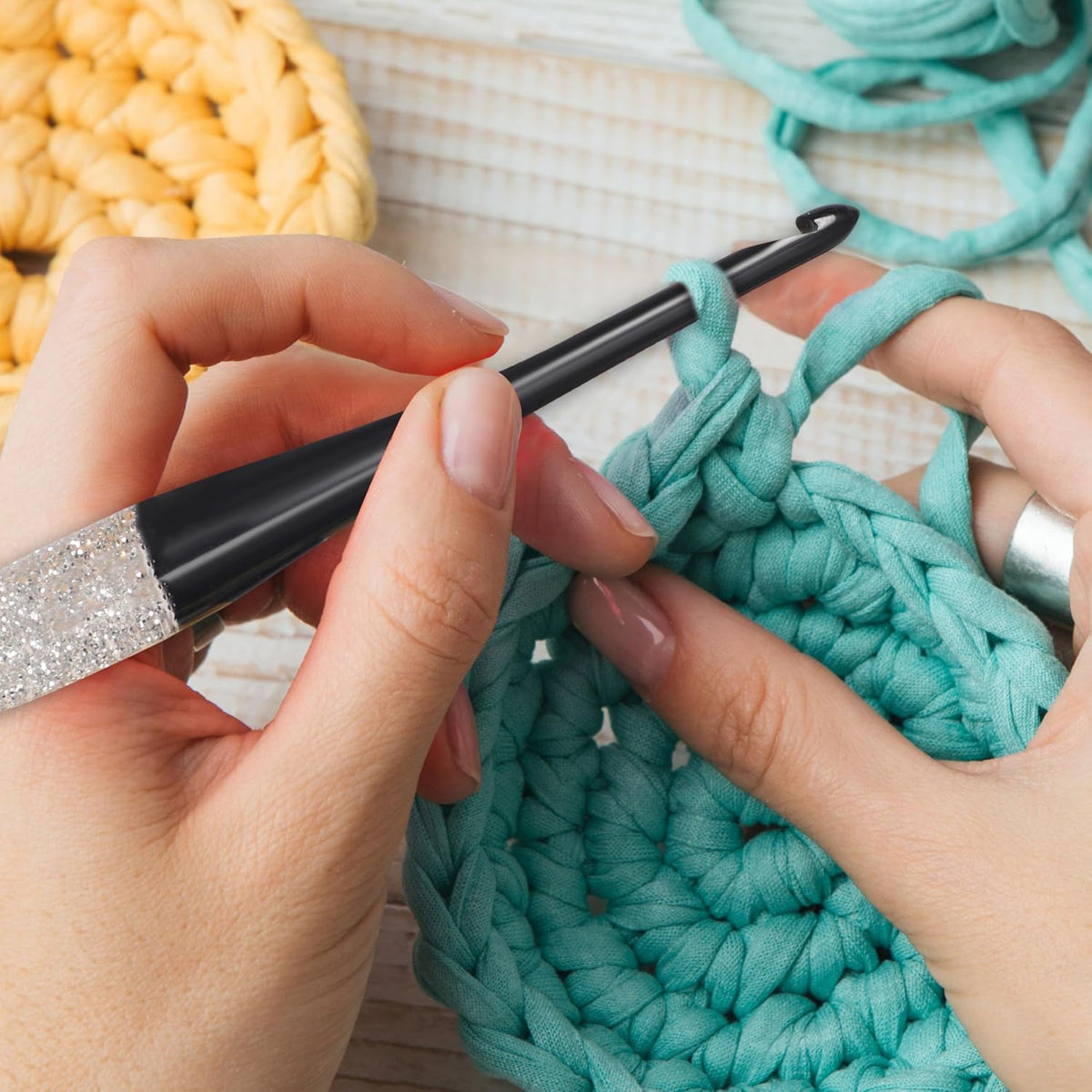 Divit Shilp Streamline Ergonomic Handle Crochet Hooks for Arthritic