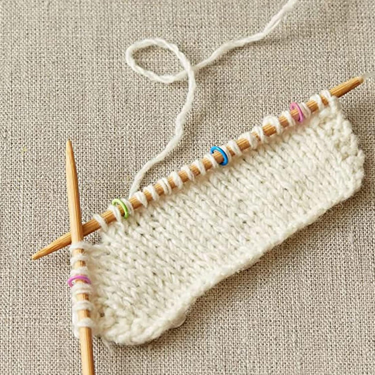 Pssopp Knitting Tools and Accessories 40 Pieces Round Stitch Markers
