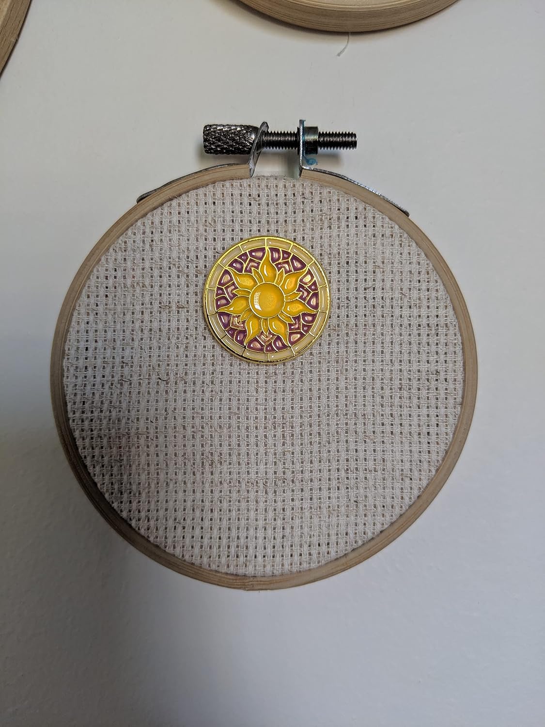 Sundrop Flower Needle Minder