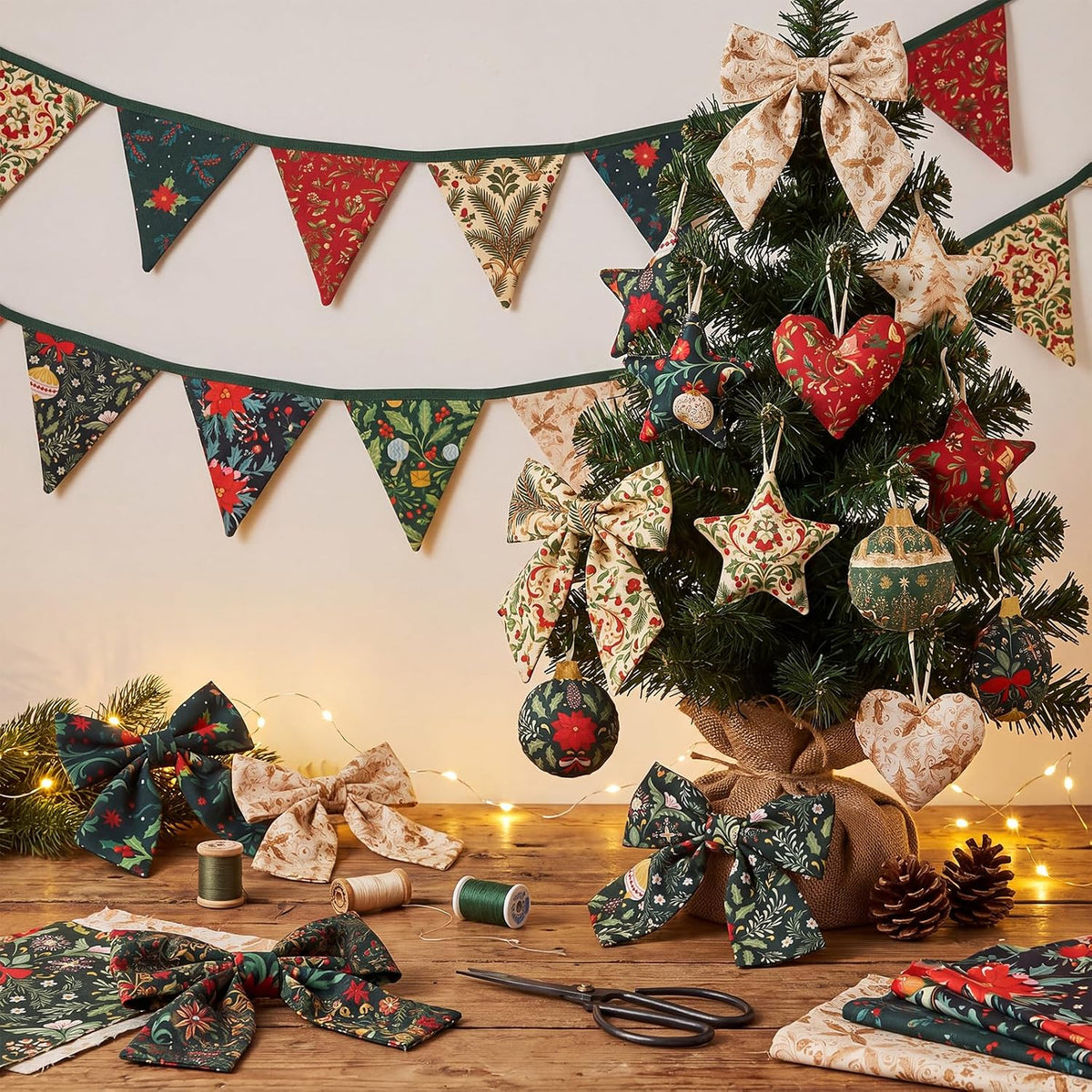 25 Pcs Christmas Cotton Fabric Squares, Christmas Morris Flowers Style