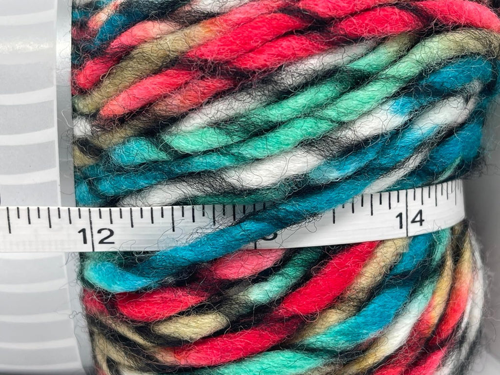 Armonia Lana Bulky - Red, Green, Teal, Tan, White, Black Acrylic Wool