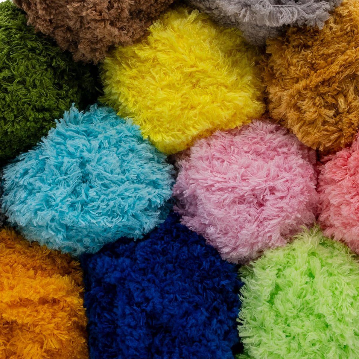 Estako Softy Polyester Fluffy Chunky Bulky Weight #5 Yarn, Benetton