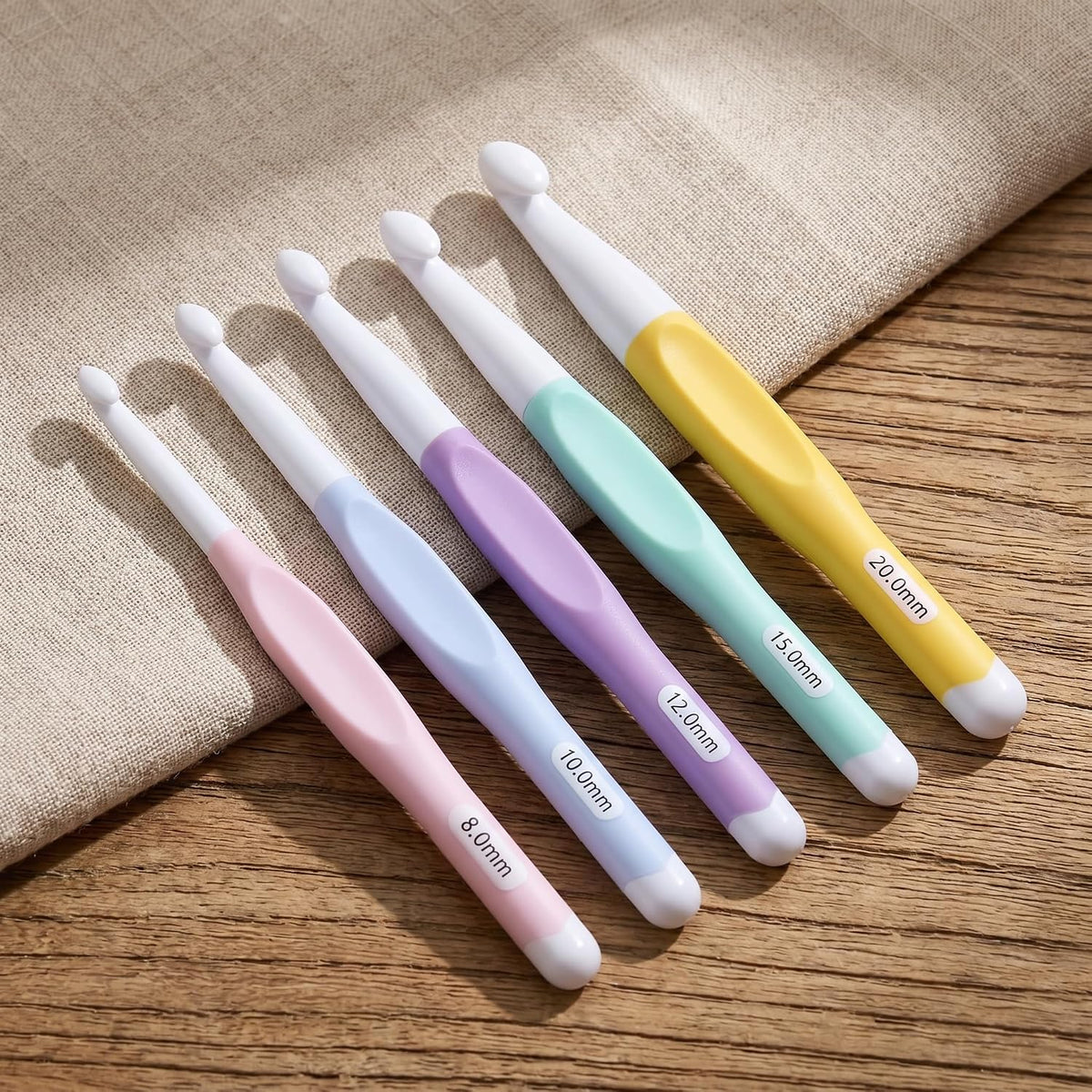 Large Ergonomic Crochet Hooks Set, 5 Pcs Big Crochet Hooks for Chunky