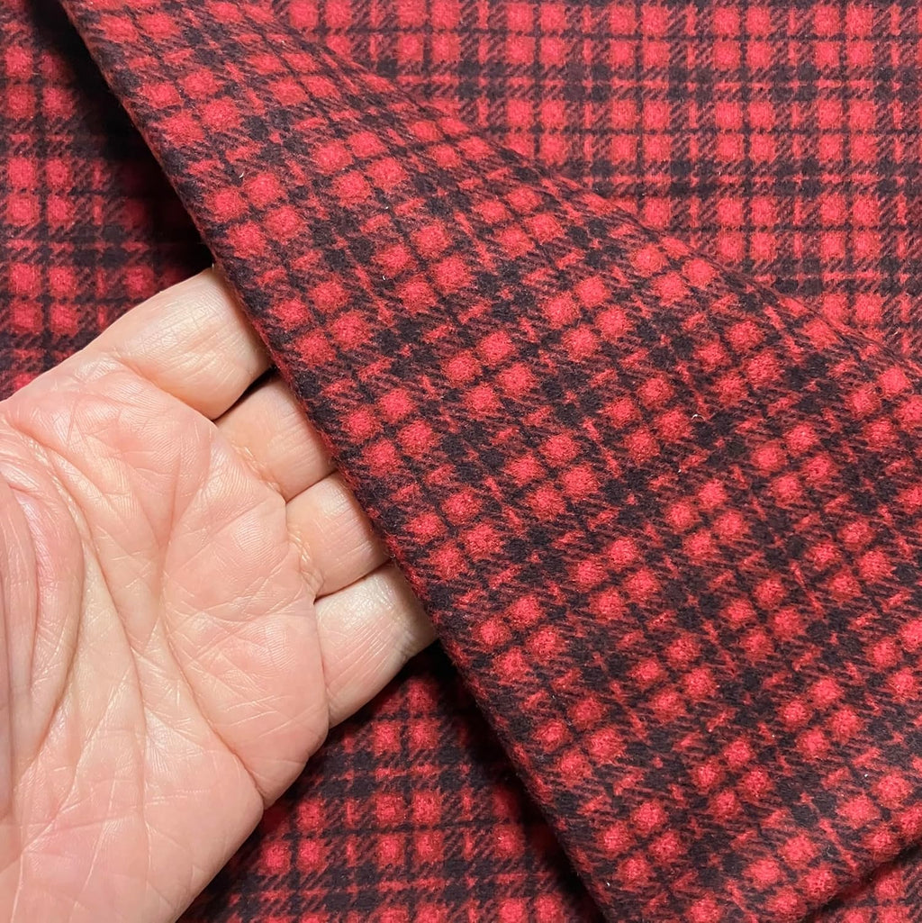 M01770-Try Woolies Flannel Fabric 9x10 Miniature Plaid Red