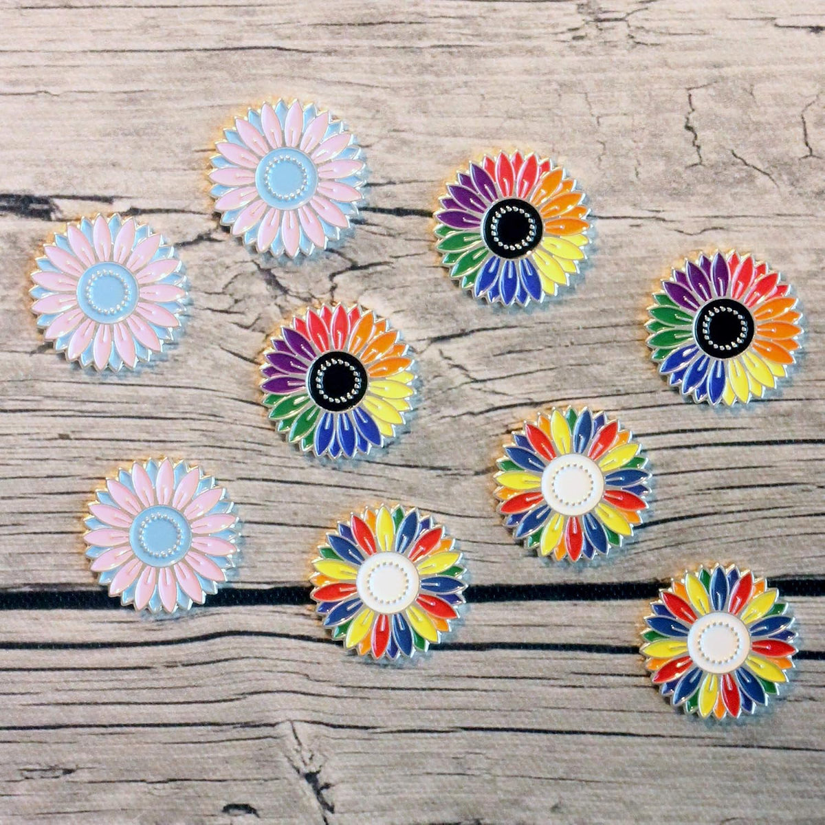 Rainbow Daisy with Black Center Magnetic Enamel Needle Minder