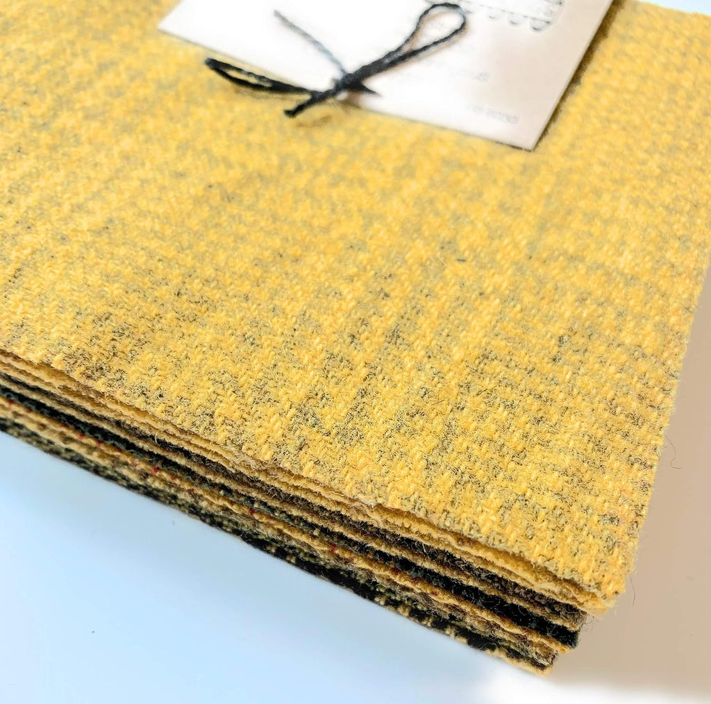 Primitive Gatherings Hand Dyed Wool Goldstar Charm Pack 10 5-inch